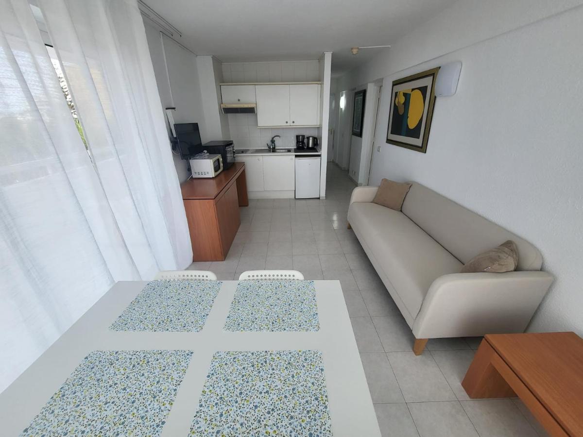 Cozy Apartment Near The Beach Playa de las Américas Buitenkant foto